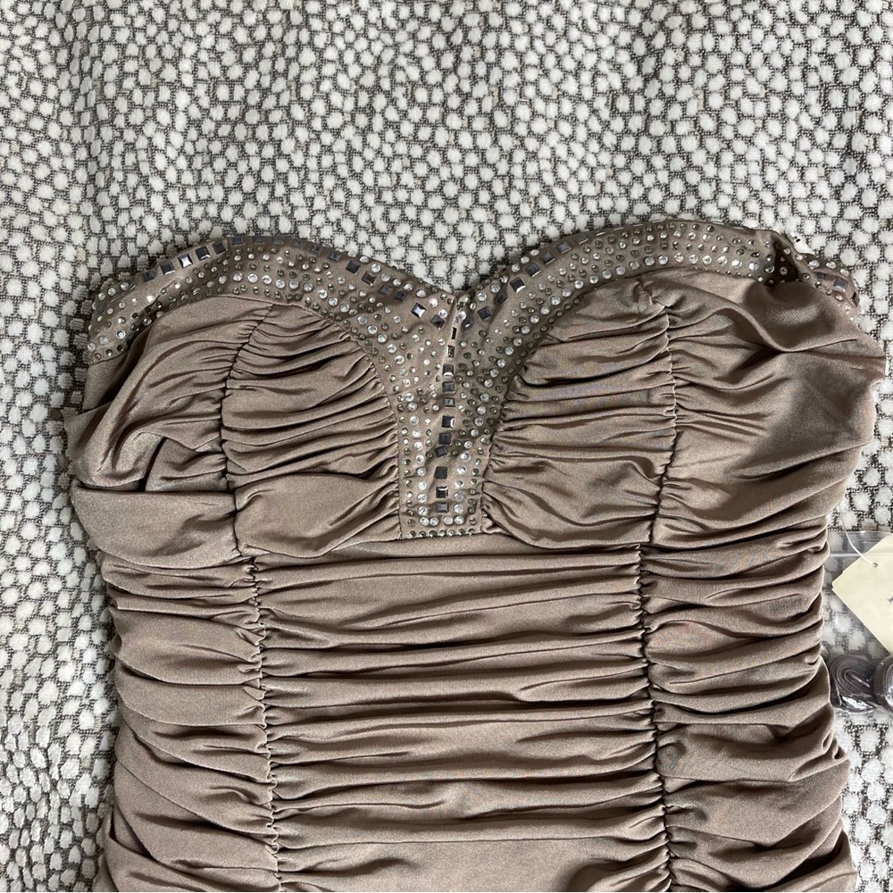 Forever 21 Taupe Strapless Scrunch Dress Size S - Picture 4 of 8